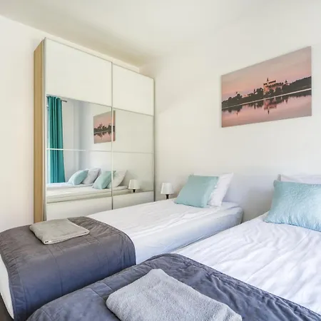 Labo Kamionek Apartman Varsó